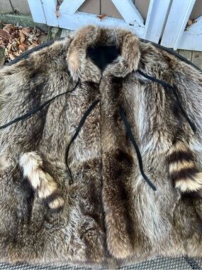 Vintage Raccoon Fur Coat 8 Tails